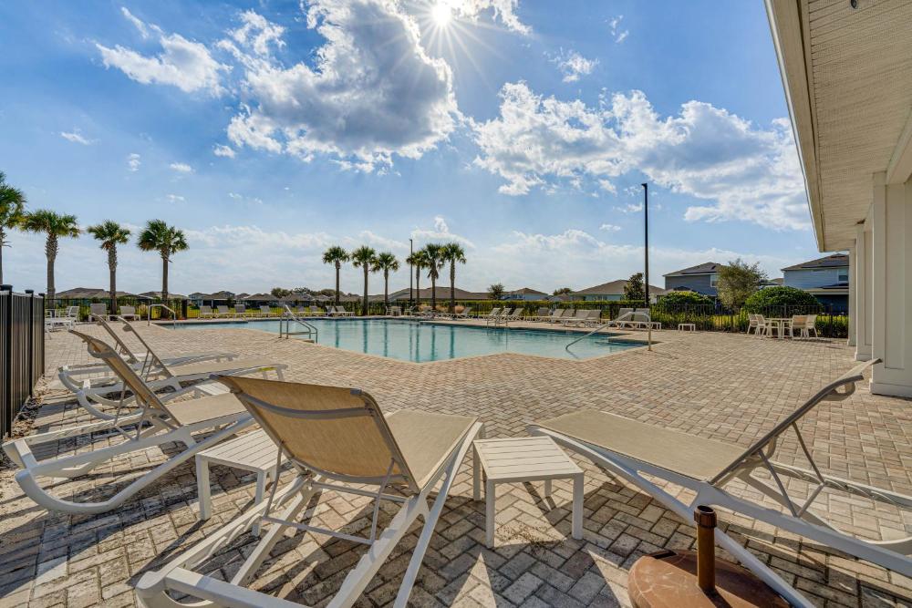 Pool Access Cozy St Cloud Getaway!